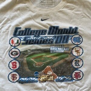 VINTAGE Nike White College World Series '08 Graphic Tee